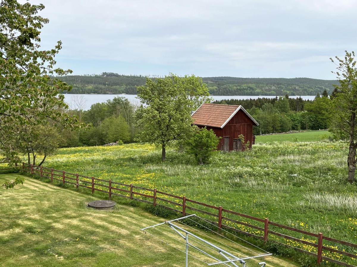 Cozy Red Cottage In The Countryside Outside Vimmerby Gullringen 外观 照片